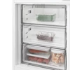 Kép 7/8 - Whirlpool WHK2 5323 B5E1 Dua No Frost beépíthető hűtőszekrény