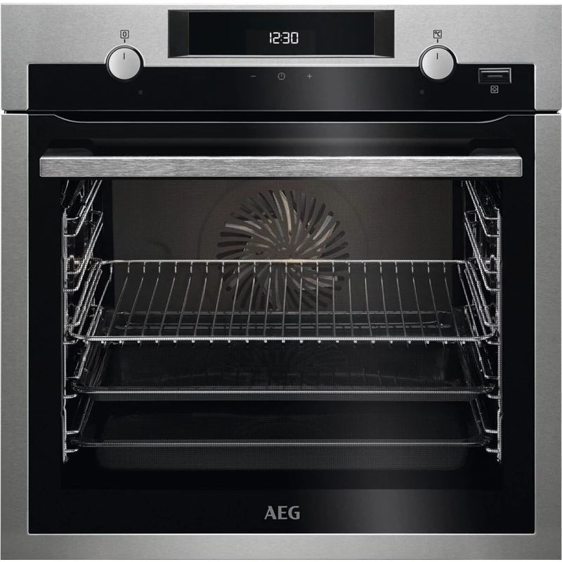 AEG BCE455350M SteamBake beépíthető sütő gőzfunkcióval