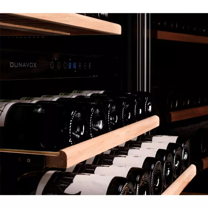 Dunavox DX-94.270DBK Grande beépíthető borhűtő fekete 94 palackos