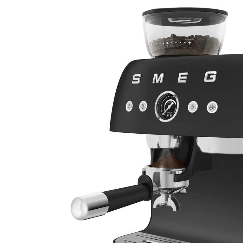 Smeg EGF03BLMEU őrlővel kombinált espresso kávéfőző retro matt fekete
