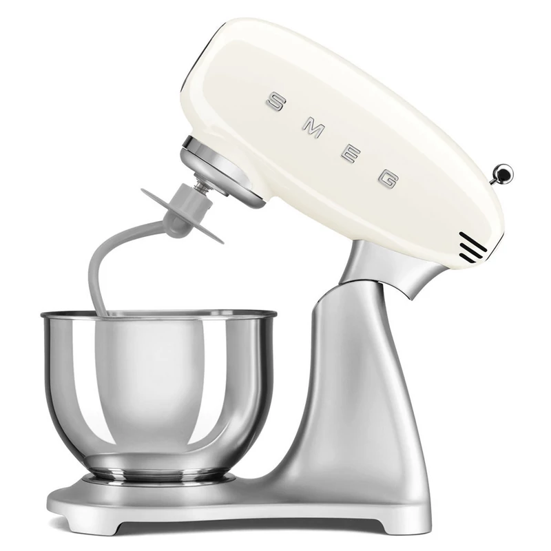 Smeg SMF04CREU retro konyhai robotgép a test bézs