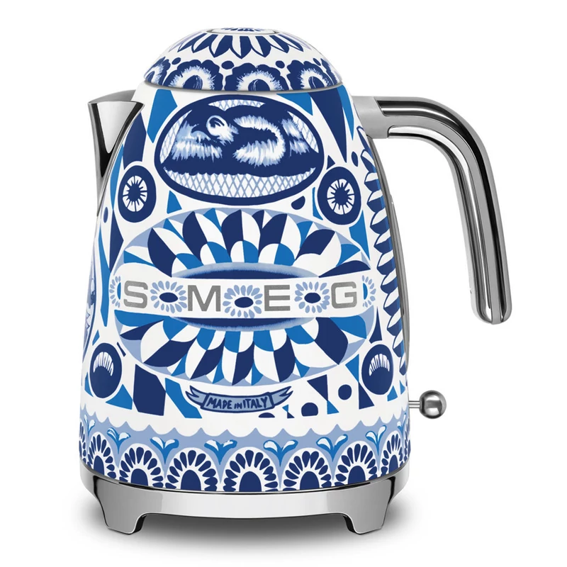 Smeg KLF03DGBEU vízforraló Dolce&Gabbana Blu Mediterraneo 