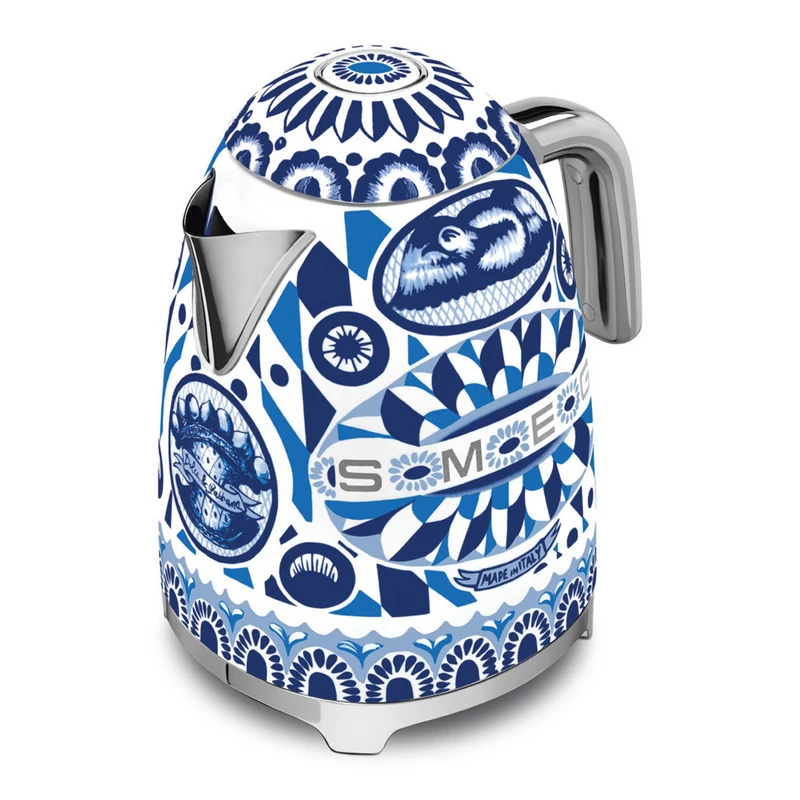 Smeg KLF03DGBEU vízforraló Dolce&Gabbana Blu Mediterraneo 