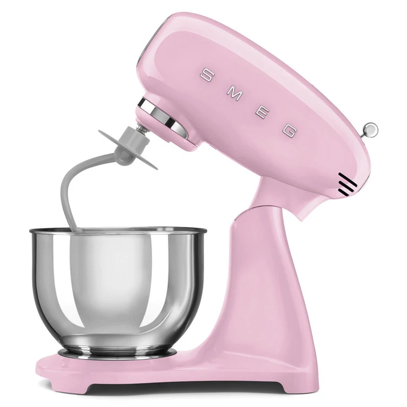 Smeg SMF05PKEU retro konyhai robotgép rózsaszín test és talp