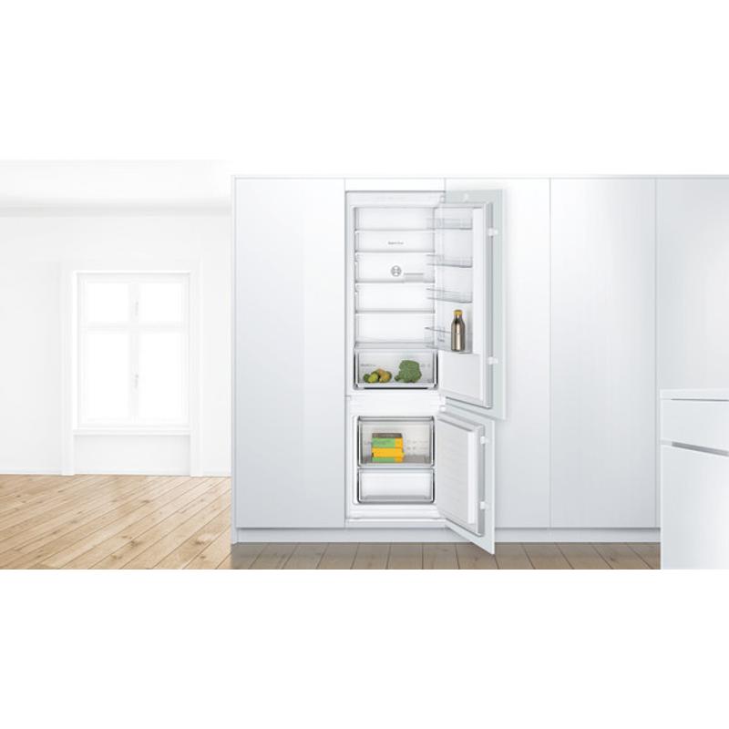 Bosch KIV875SF0 beépíthető alulfagyasztós hűtőszekrény 200/70L