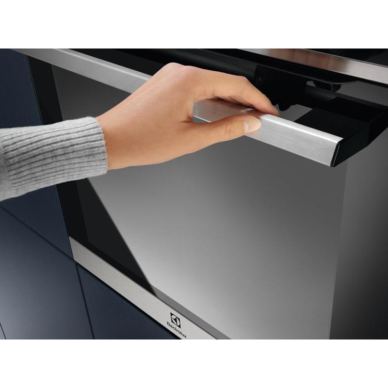Electrolux EOC9P31WX SteamCrisp beépíthető gőzsütő, WIFI, maghőmérő, pirolitikus tisztítás