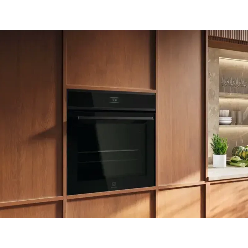 Electrolux EOX8P38WH beépíthető sütő MealAssist+ PizzaExpert funkció pirolítikus fekete