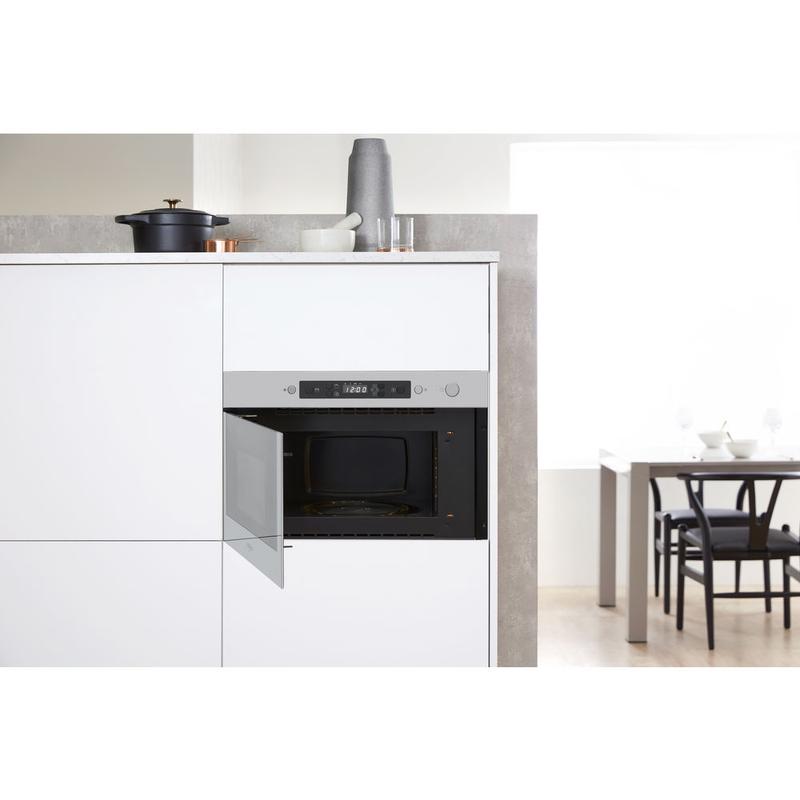 WHIRLPOOL BEÉPÍTHETŐ MIKROHULLÁMÚ SÜTŐ W7 MN840