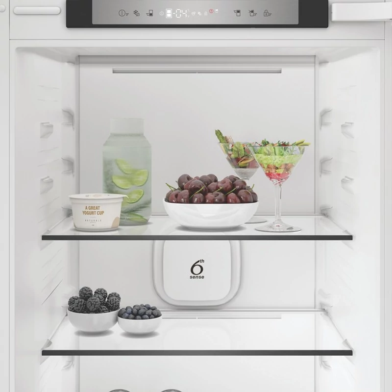 Whirlpool WHK2 5322 B4E Dual No Frost beépíthető hűtőszekrény